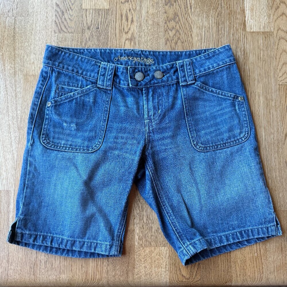 American Eagle Vintage Bermuda Shorts Distressed Size 8